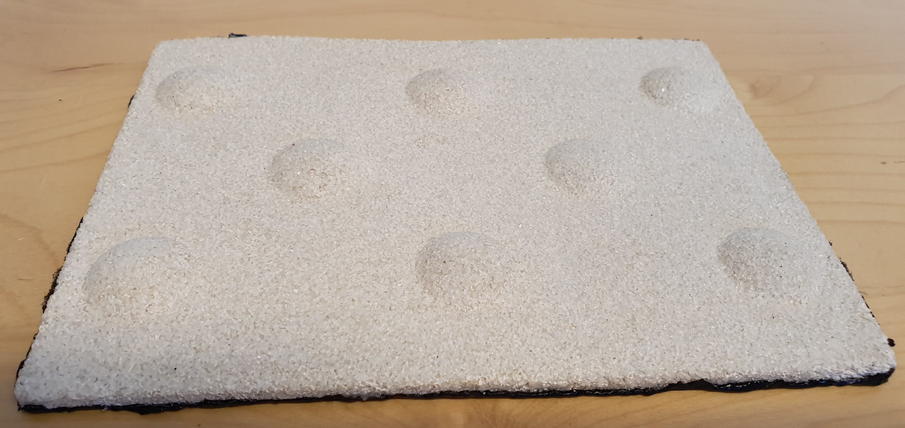 Farefelt plate på 40 x 60 cm i harpiks med innstøpte steinkorn og butylengummi lim - Bilde 4