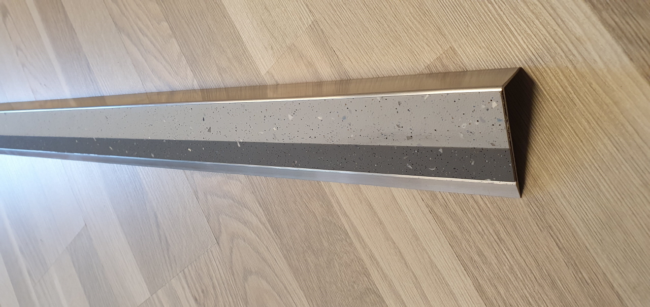 Trappenese i aluminium med to Forbo ilegg 64 x 30 mm - Bilde 68