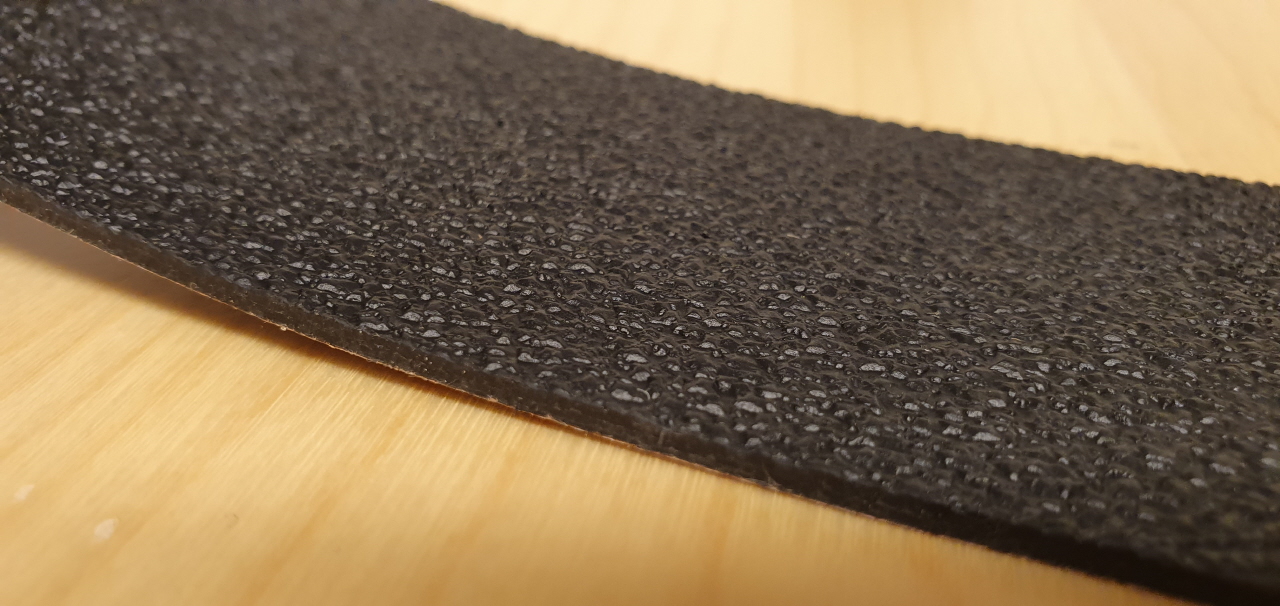 Kraftig sklihemmende gulvtape på 2 x 30 x 18300 mm - Bilde 3