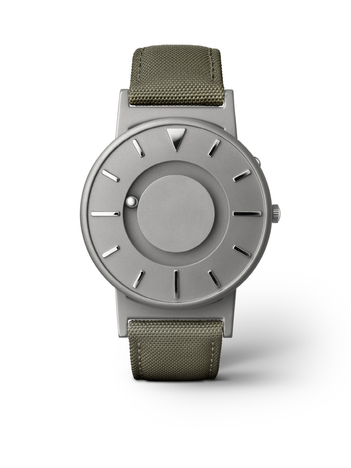 Bradley Black - taktilt armbåndsur med lenke, fra EONE - Bilde 12