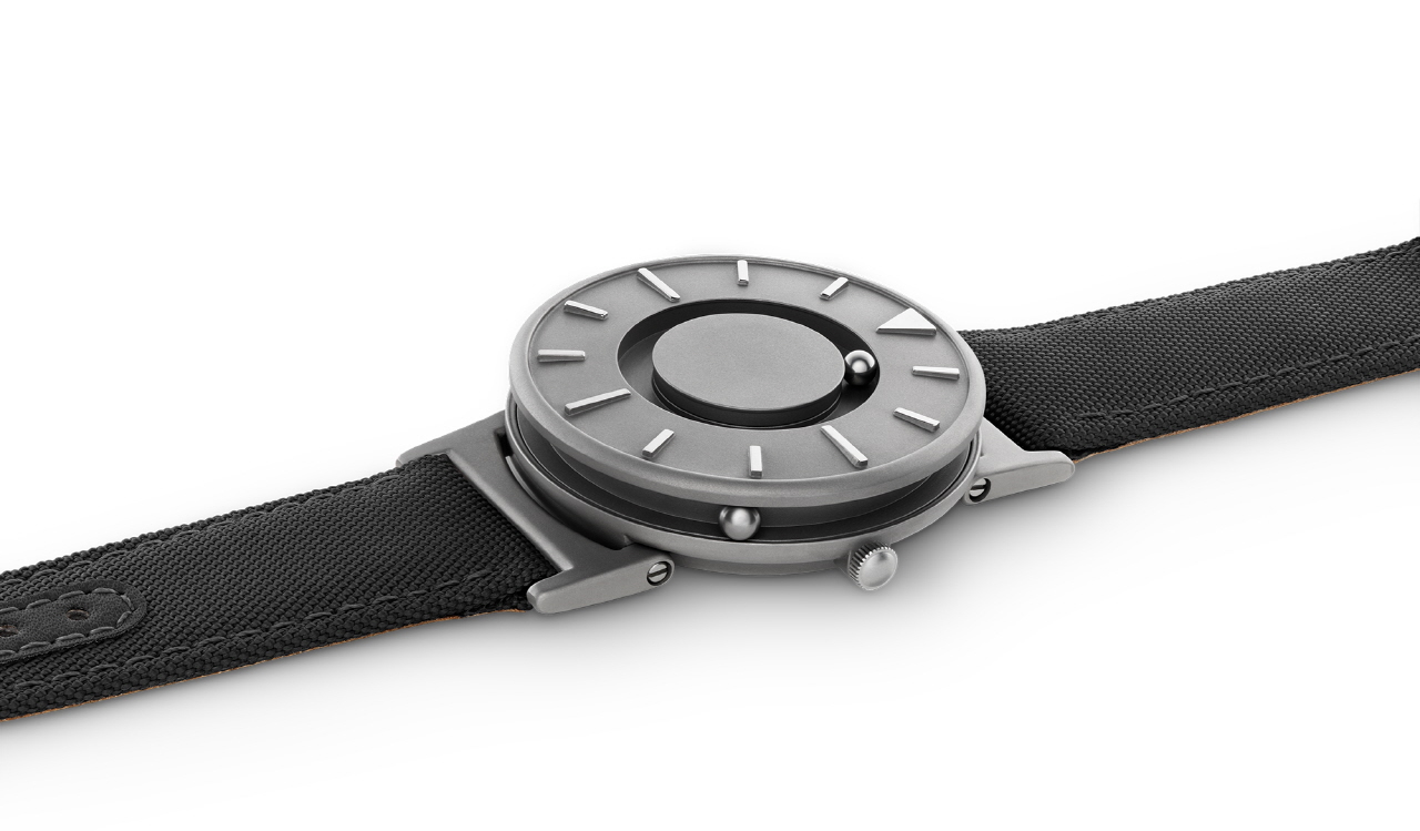 Bradley Black - taktilt armbåndsur med lenke, fra EONE - Bilde 22