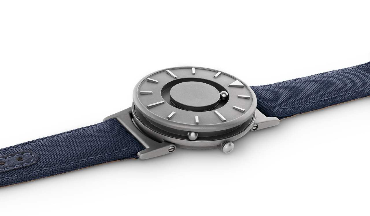 Bradley Black - taktilt armbåndsur med lenke, fra EONE - Bilde 25
