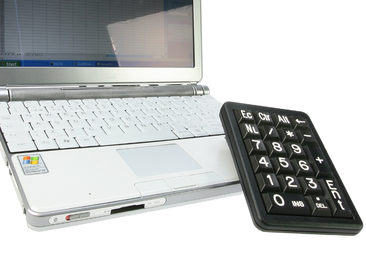 PC-nummertastatur for svaksynte sort bakgrunn med hvite symboler