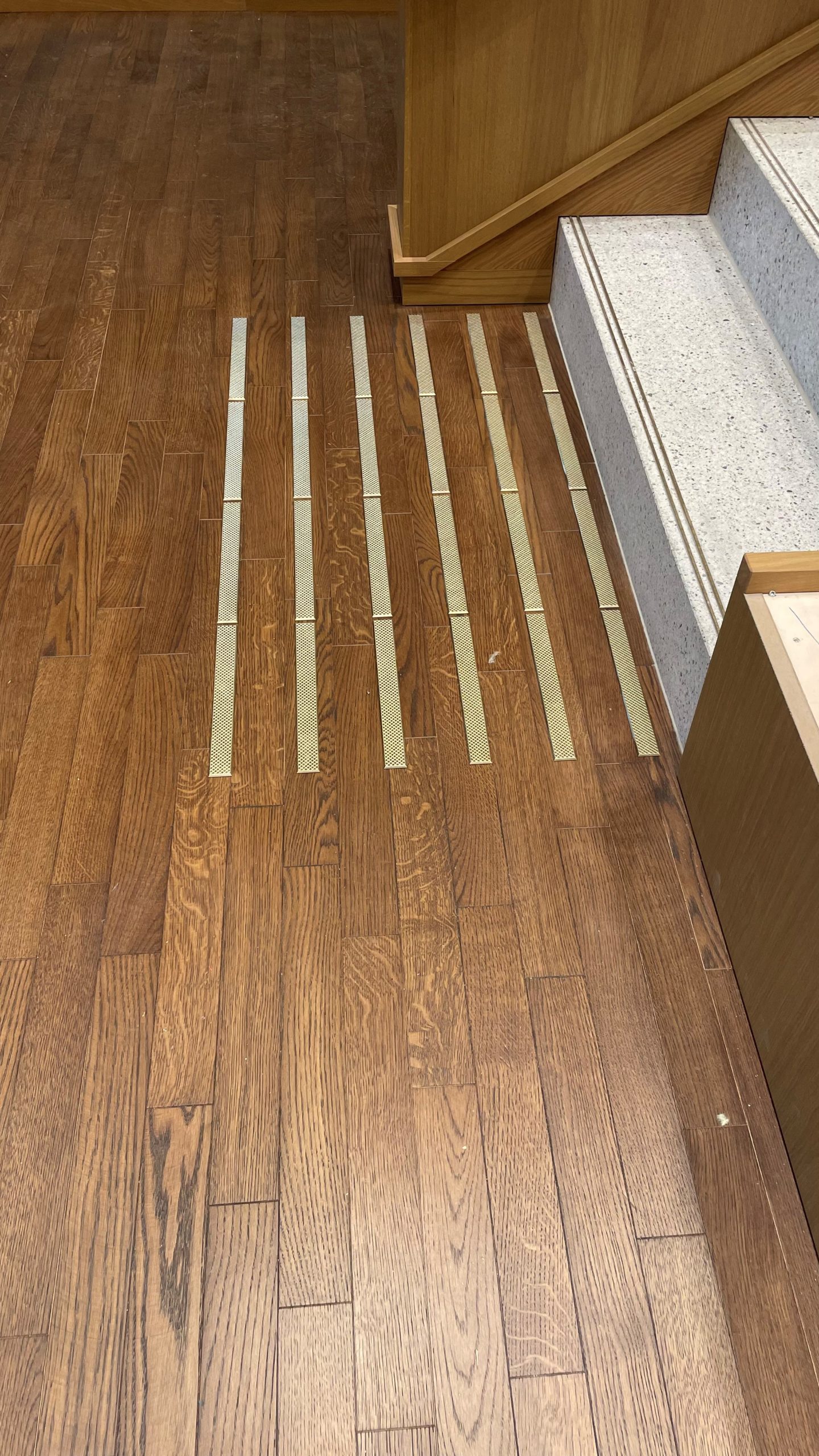 Hydro bygget - taktile messing elementer - Bilde 4